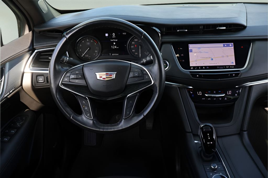 Certified 2023 Cadillac XT5 Premium Luxury w/ Technology Package FWD image 14
