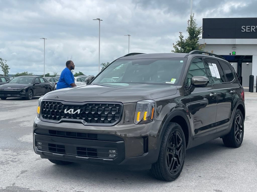 Certified 2024 Kia Telluride SX X-Line AWD/4WD image 3