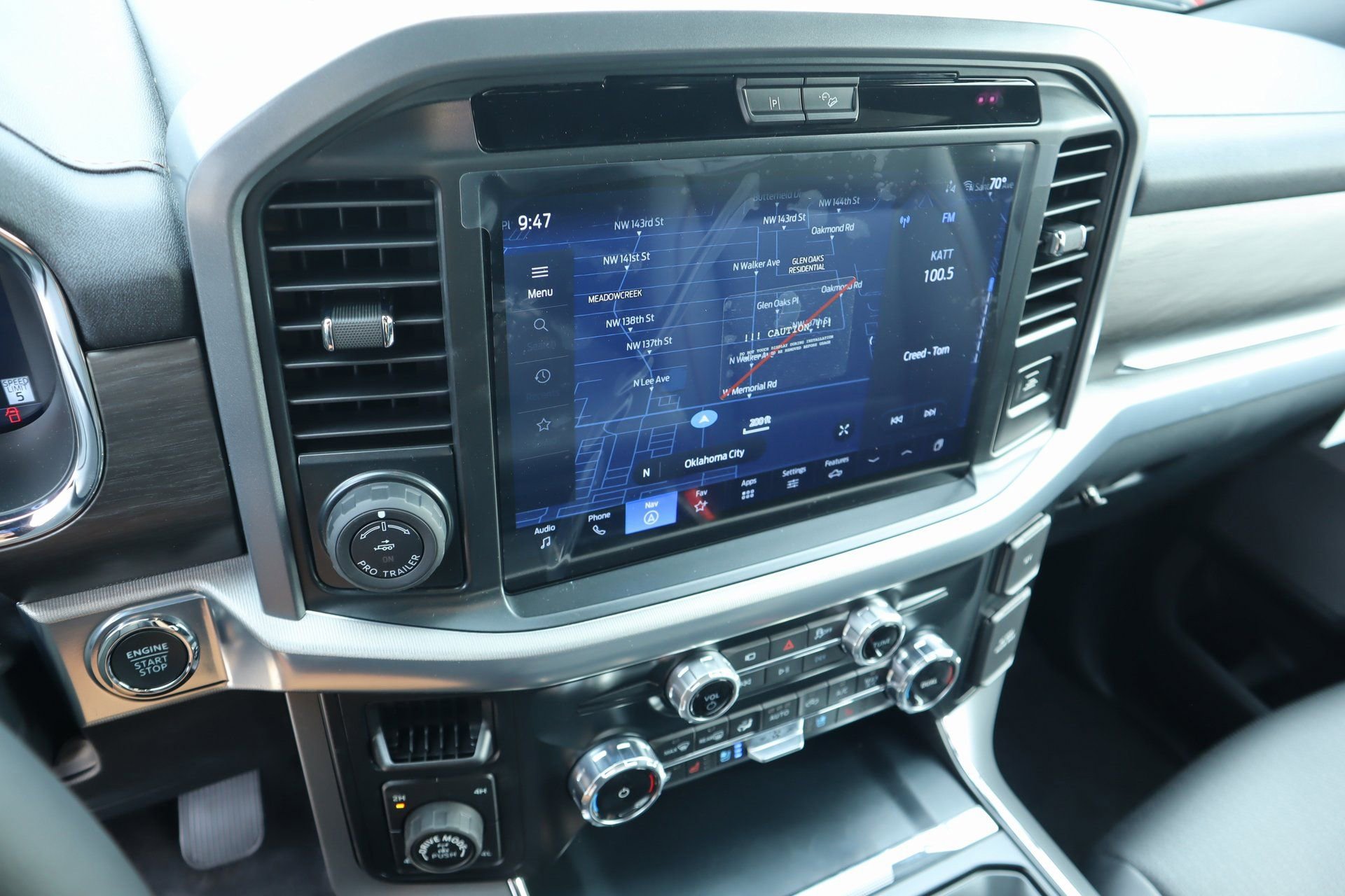 New 2025 Ford F150 Lariat w/ Equipment Group 501A Mid image 6