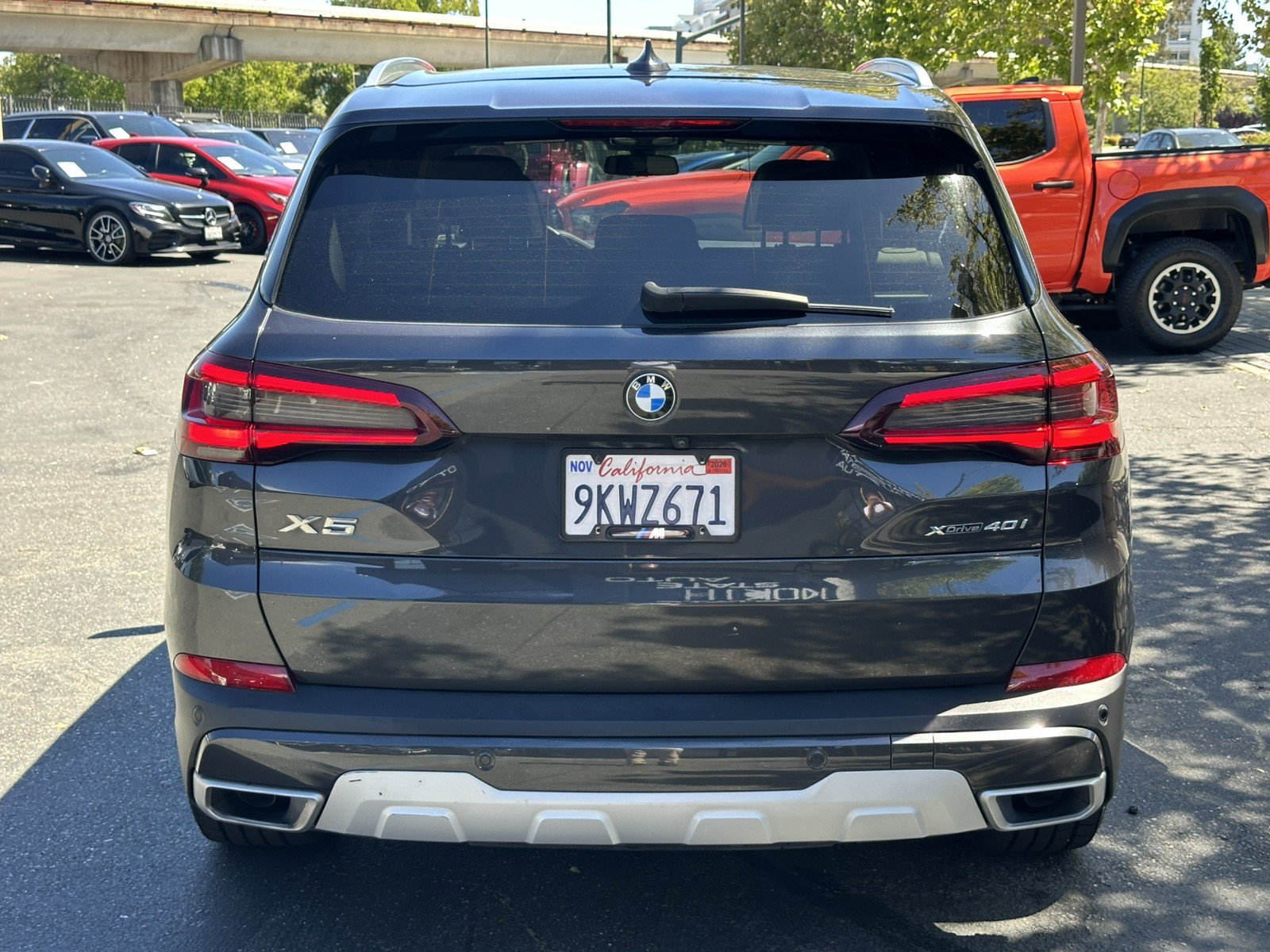 Used 2022 BMW X5 xDrive40i w/ Executive Package AWD/4WD image 9
