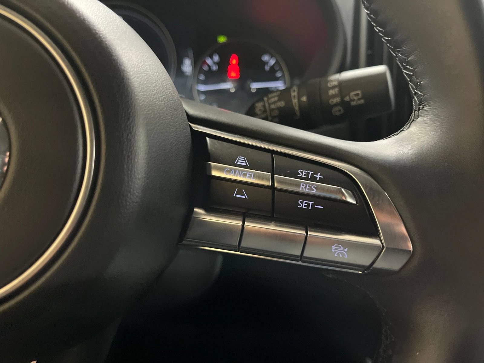 Certified 2025 MAZDA CX-50 2.5 Hybrid w/ Premium Plus Pkg AWD/4WD image 23