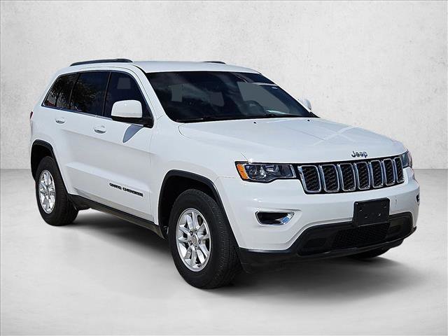 Used 2019 Jeep Grand Cherokee Laredo image 3