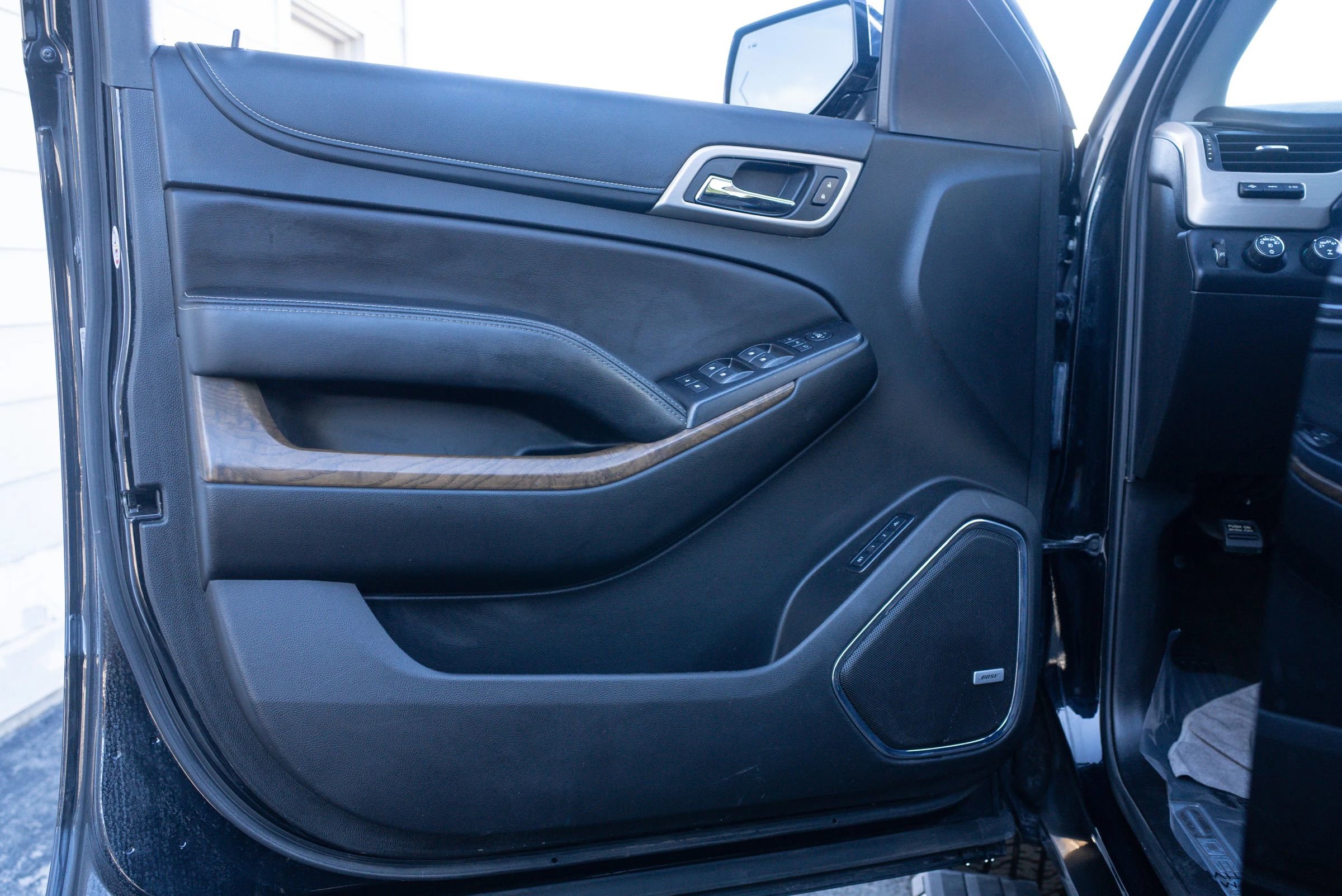 Used 2018 GMC Yukon Denali w/ Denali Ultimate Package image 24