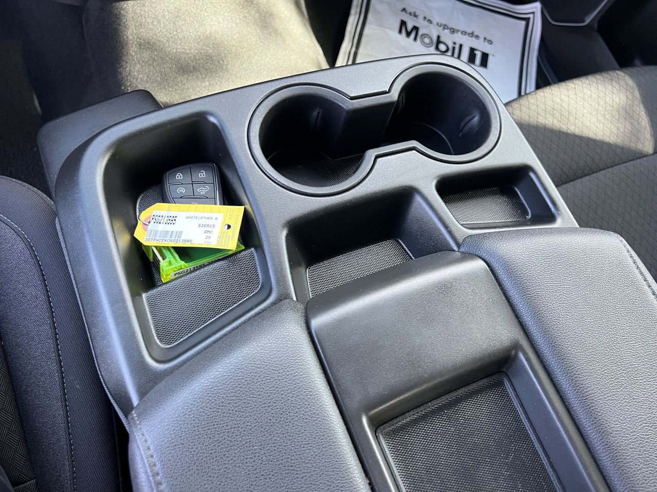 Used 2025 GMC Sierra 1500 Elevation image 25