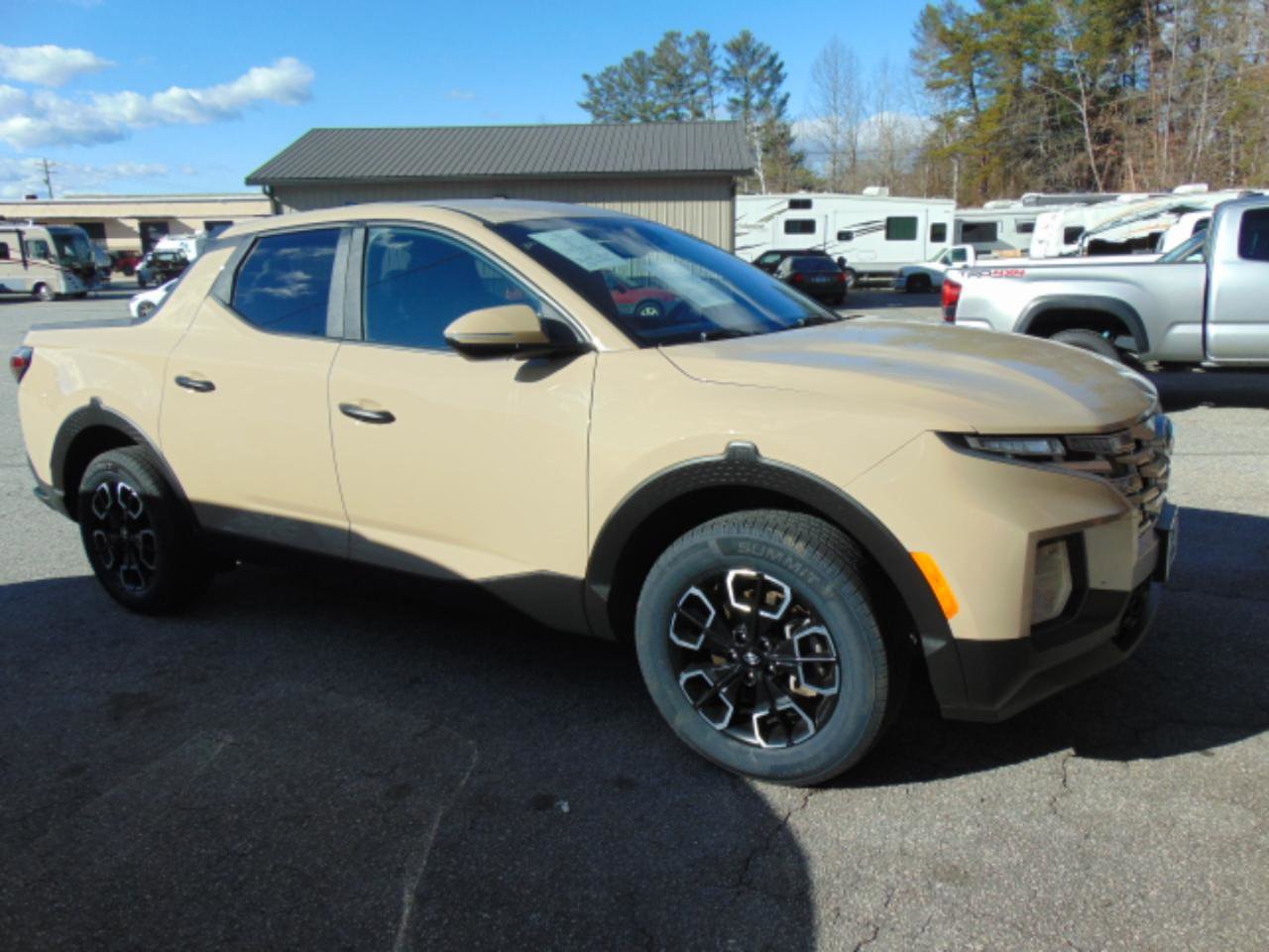 Used 2024 Hyundai Santa Cruz SEL AWD/4WD image 2