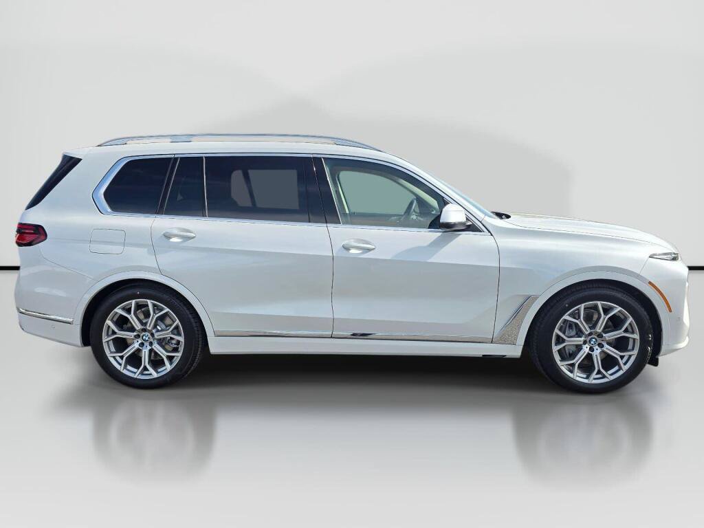 New 2027 BMW X7 xDrive40i AWD/4WD image 6
