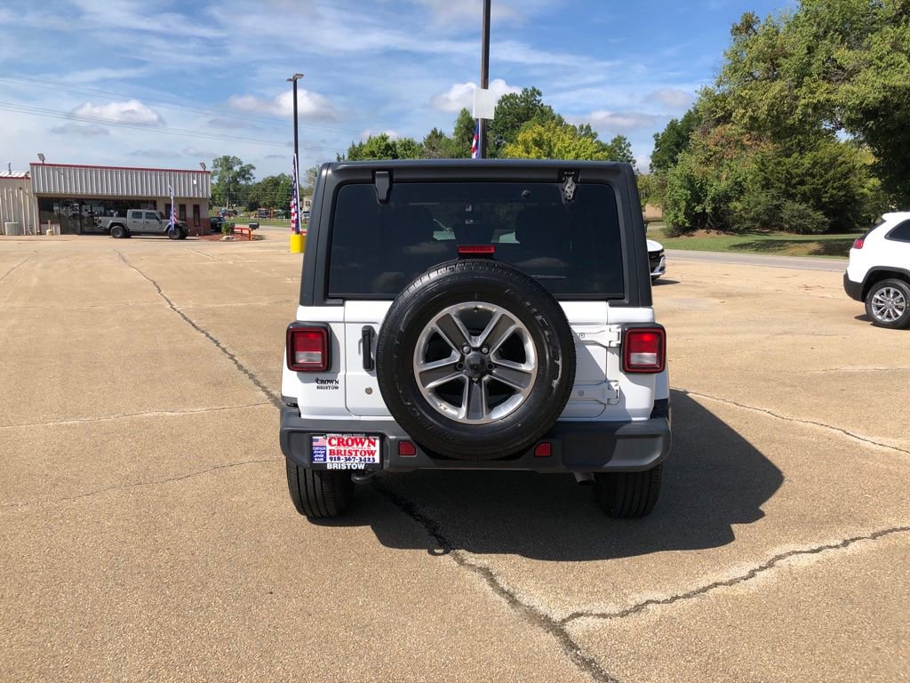 Used 2020 Jeep Wrangler Unlimited Sahara image 4