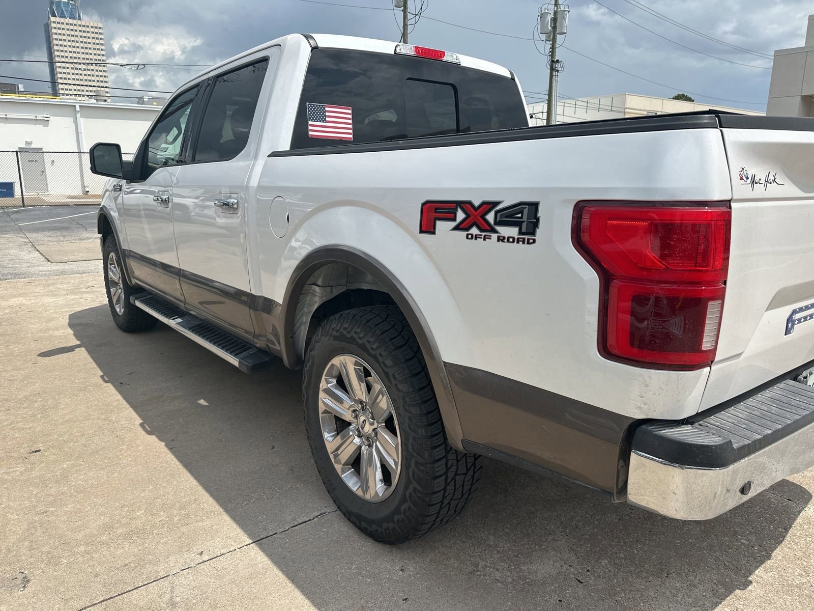 Used 2019 Ford F150 Lariat w/ Equipment Group 502A Luxury AWD/4WD image 3