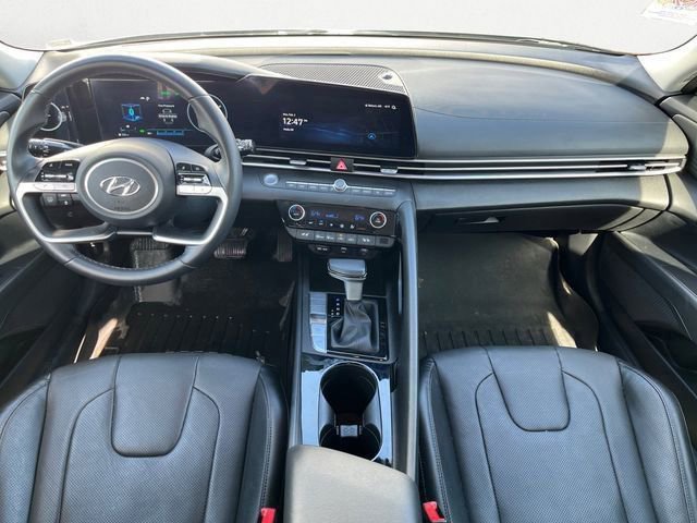 Used 2023 Hyundai Elantra Limited image 11