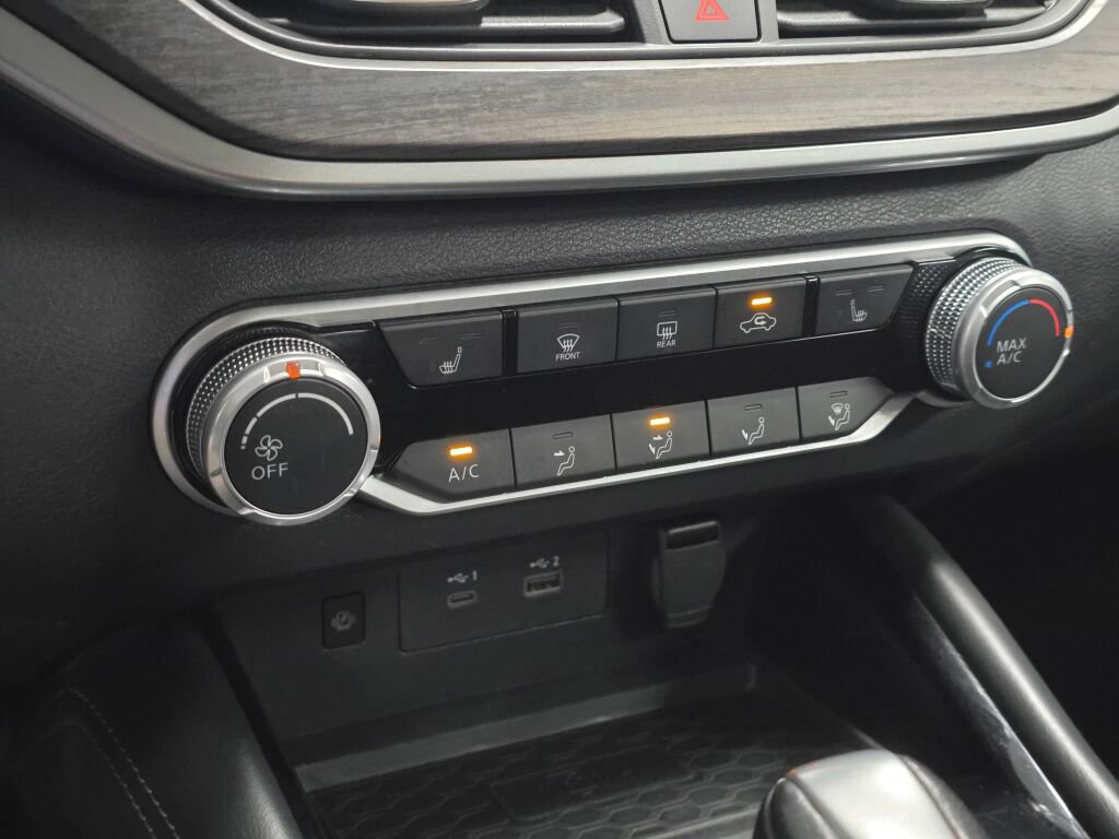 Used 2024 Nissan Altima 2.5 SV w/ SV Premium Package image 32