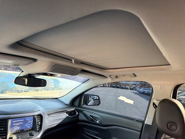 Used 2023 GMC Acadia AT4 w/ Preferred Package image 13