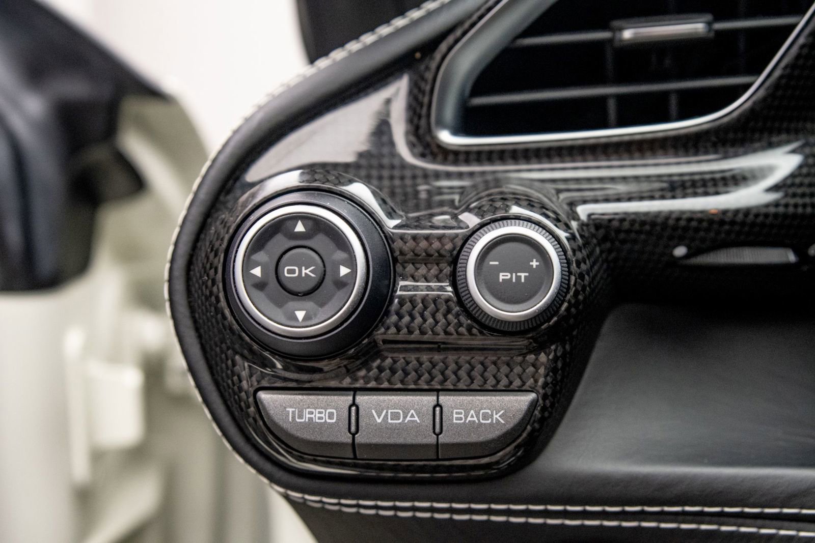 Used 2017 Ferrari 488 Spider image 30