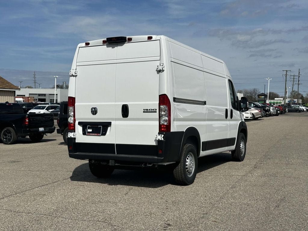 New 2026 RAM ProMaster 1500 w/ Convenience Group FWD image 3