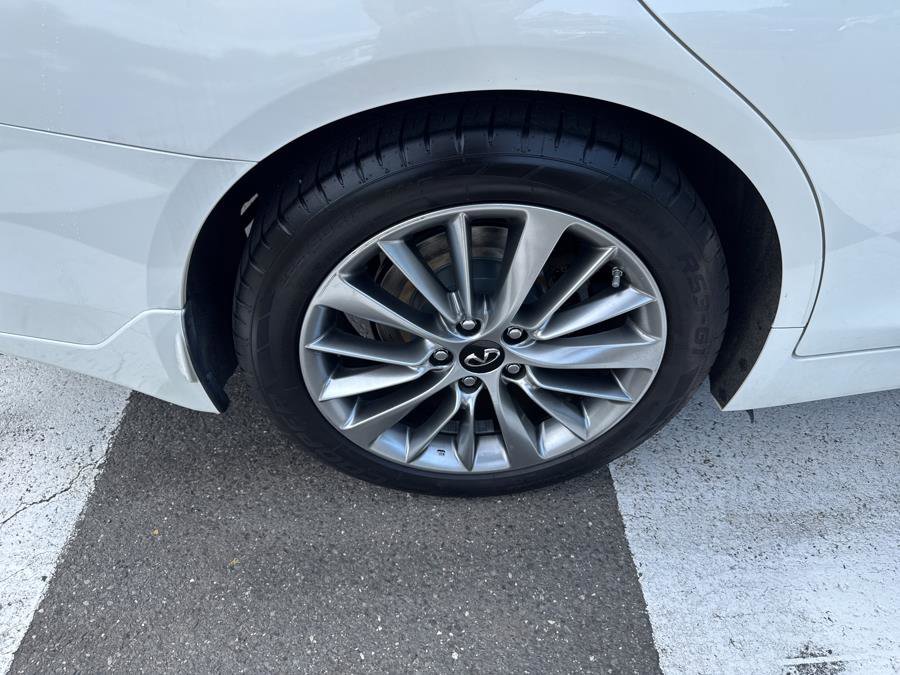 Used 2022 INFINITI Q50 Luxe w/ Cargo Package image 12