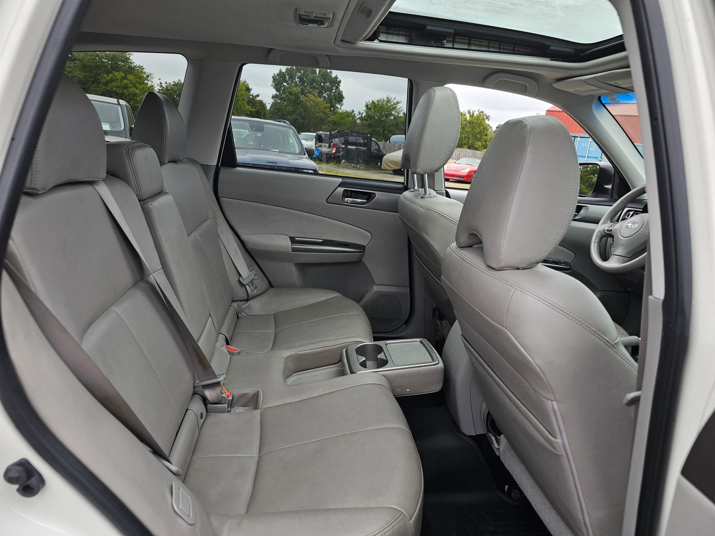Used 2011 Subaru Forester 2.5X Touring AWD/4WD image 8