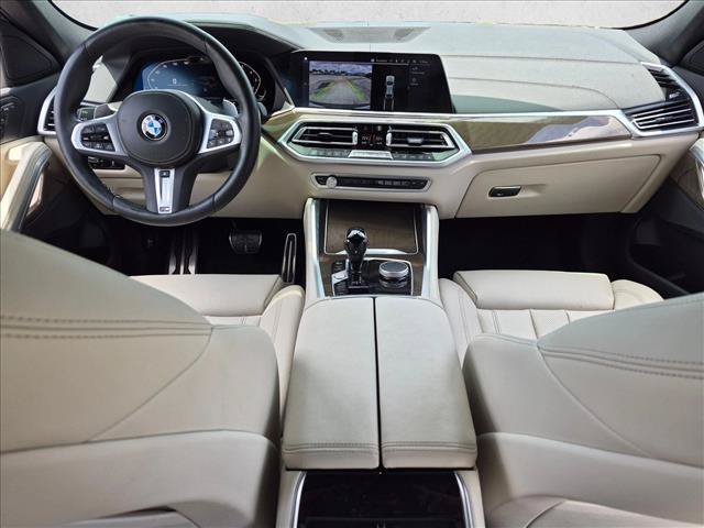 Used 2022 BMW X6 xDrive40i w/ M Sport Package AWD/4WD image 16