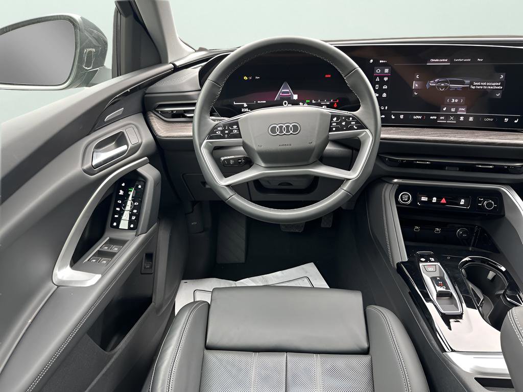 Used 2025 Audi Q5 Premium Plus w/ Premium Plus image 25