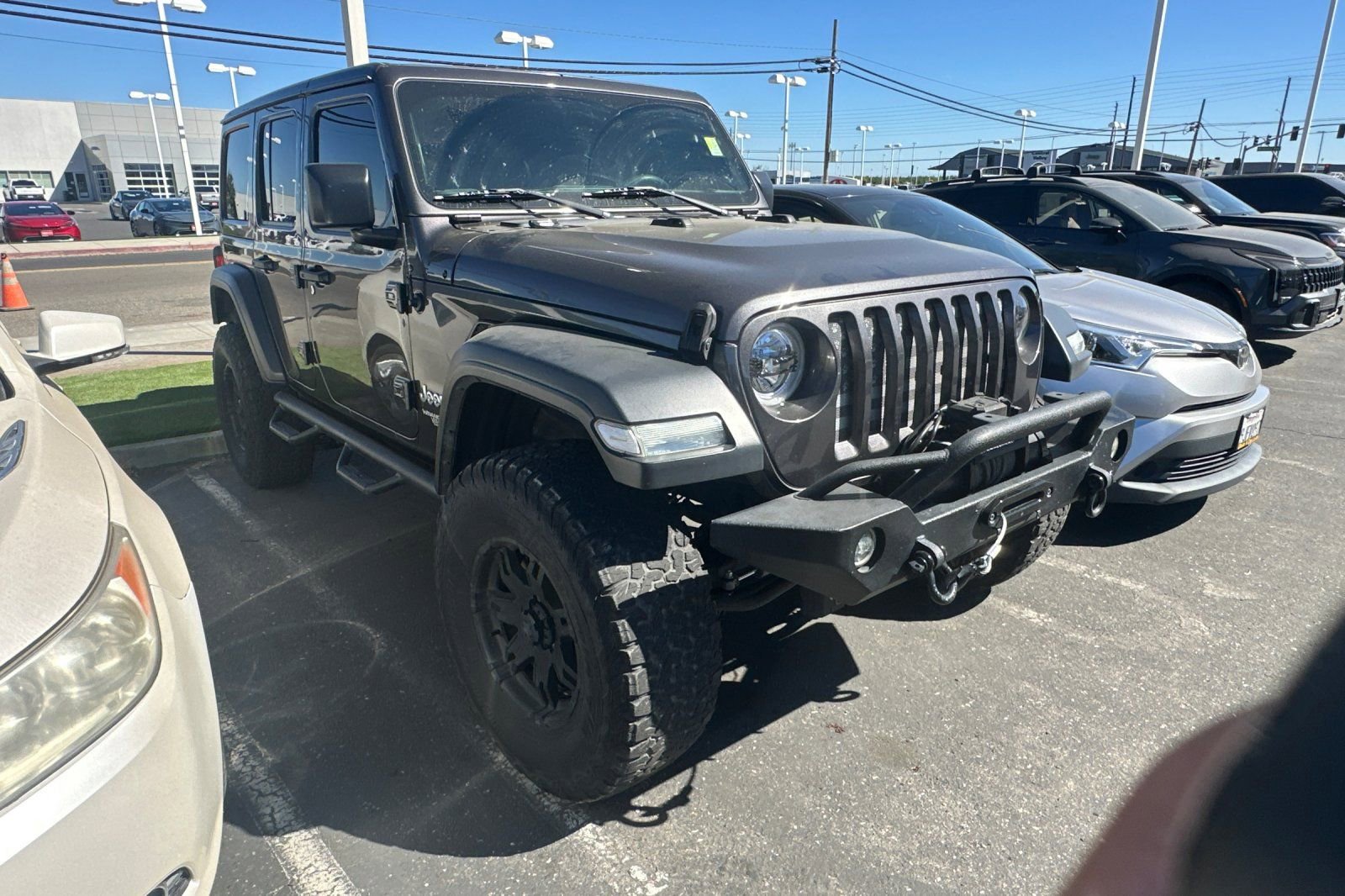 Used 2018 Jeep Wrangler Unlimited Sport S image 2