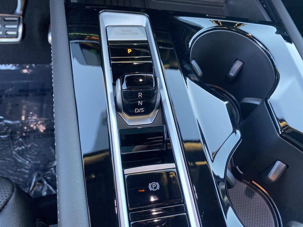 New 2026 Volkswagen Atlas Cross Sport SEL Premium R-Line image 25