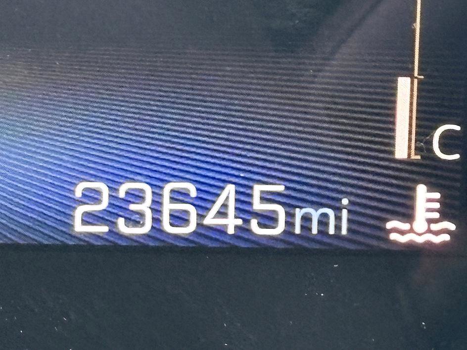 Used 2024 Chevrolet Trax RS w/ Sunroof Package image 21