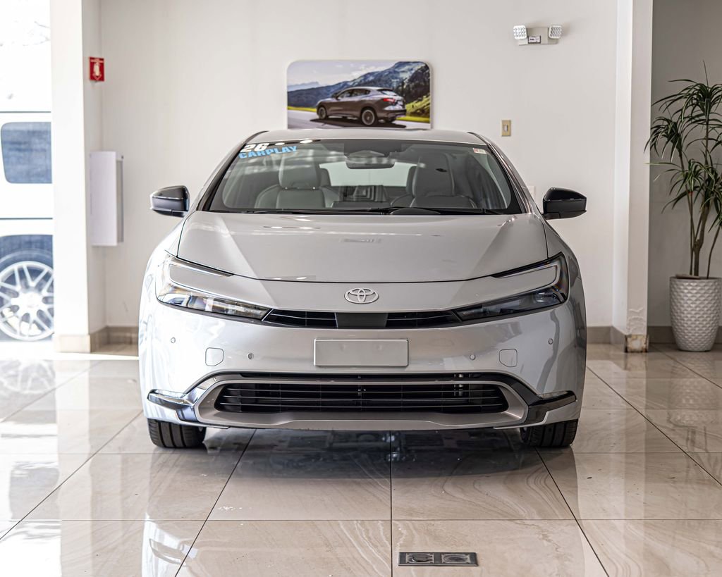Used 2026 Toyota Prius XLE FWD image 2