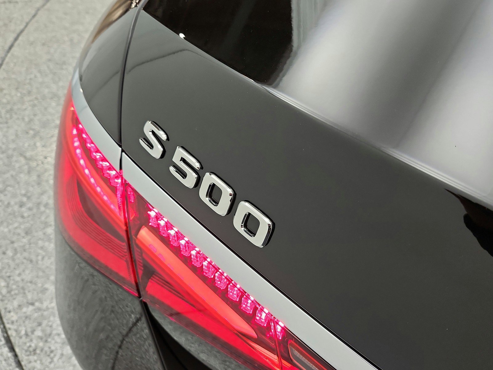 New 2026 Mercedes-Benz S 500 4MATIC image 17