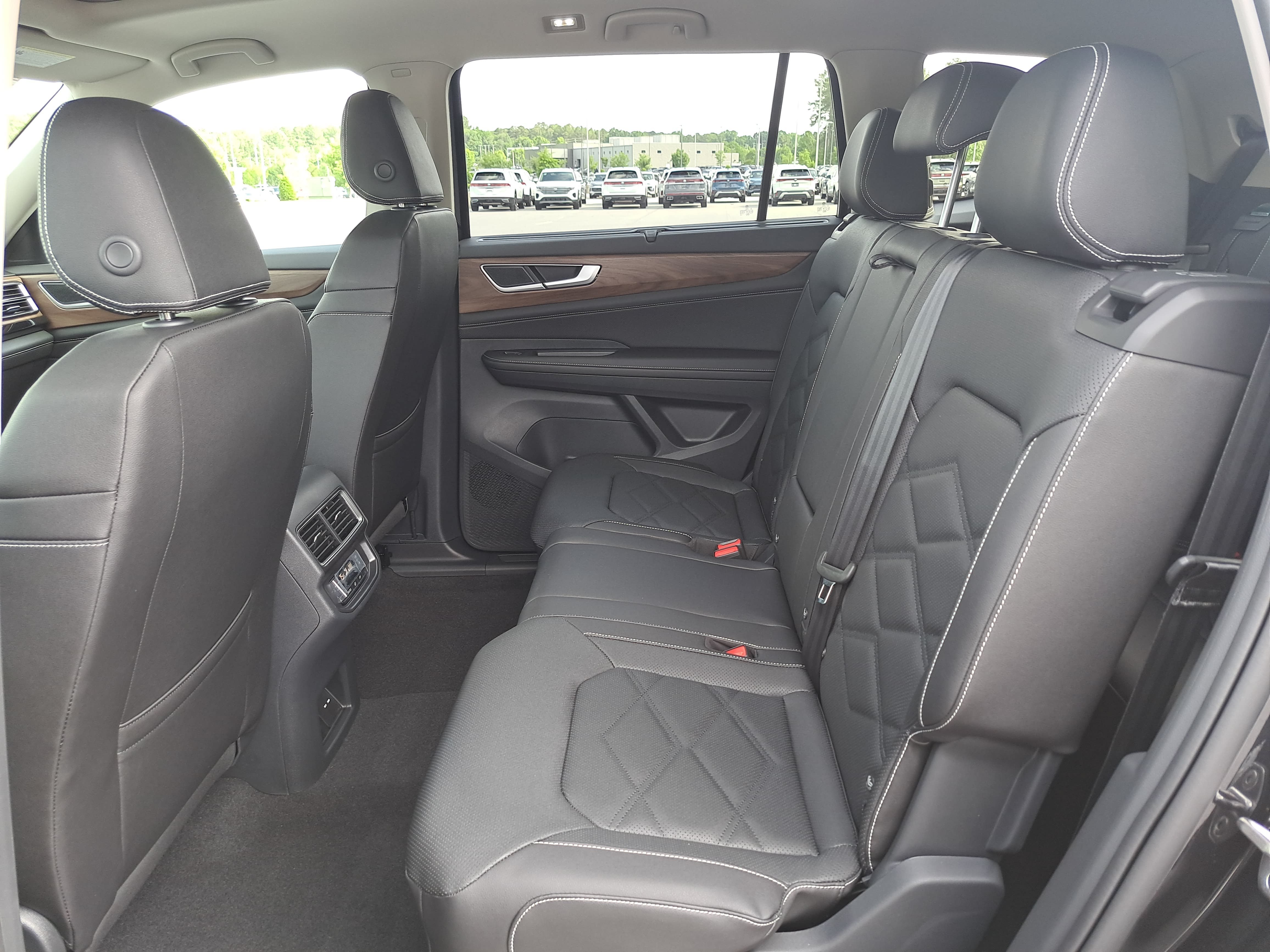 New 2026 Volkswagen Atlas SE AWD/4WD image 15