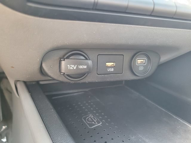 Used 2021 Hyundai Elantra SEL w/ Convenience Package FWD image 25