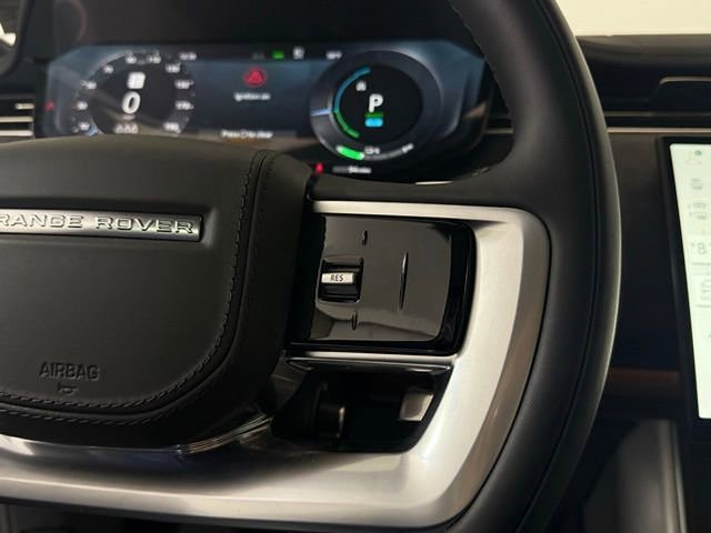 New 2025 Land Rover Range Rover SE image 37