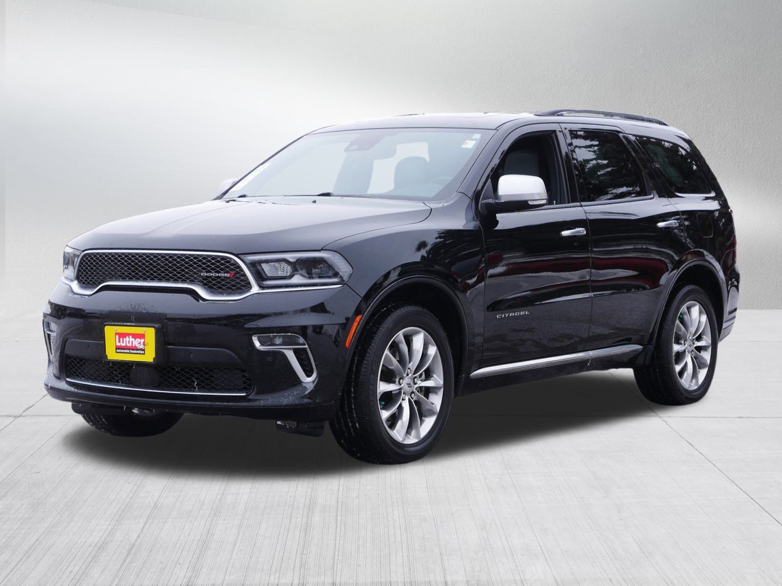 Used 2023 Dodge Durango Citadel image 3