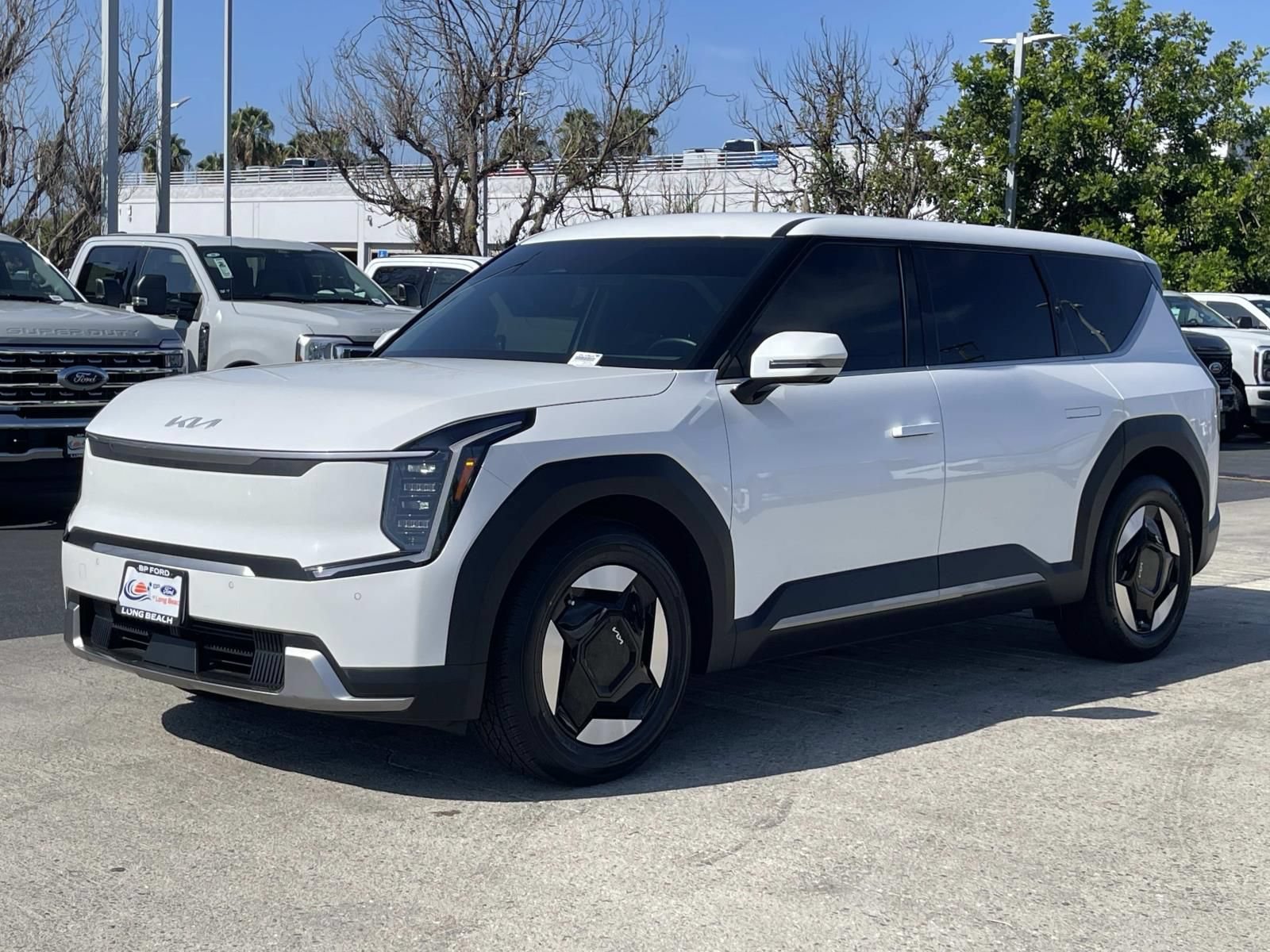 Used 2024 Kia EV9 Light Long Range RWD image 5
