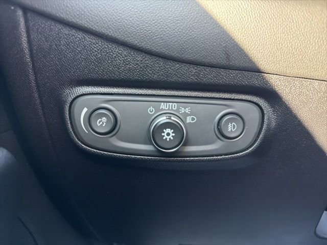 Used 2019 Chevrolet Equinox Premier image 36