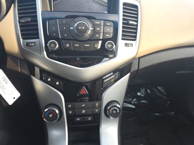 Used 2013 Chevrolet Cruze LT image 18