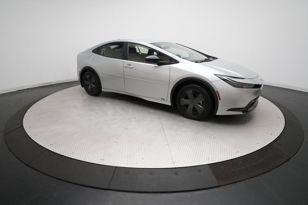Used 2023 Toyota Prius LE image 36