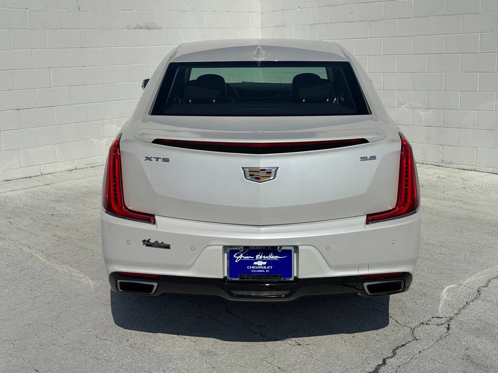 Used 2019 Cadillac XTS Luxury FWD image 12