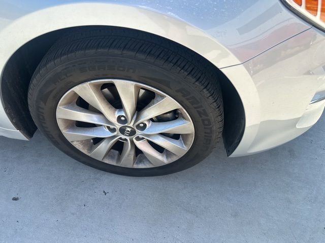 Used 2016 Kia Optima LX image 7