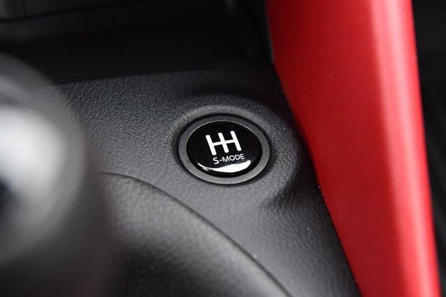 Certified 2024 Nissan Z Performance w/ Floor Mat Package image 20