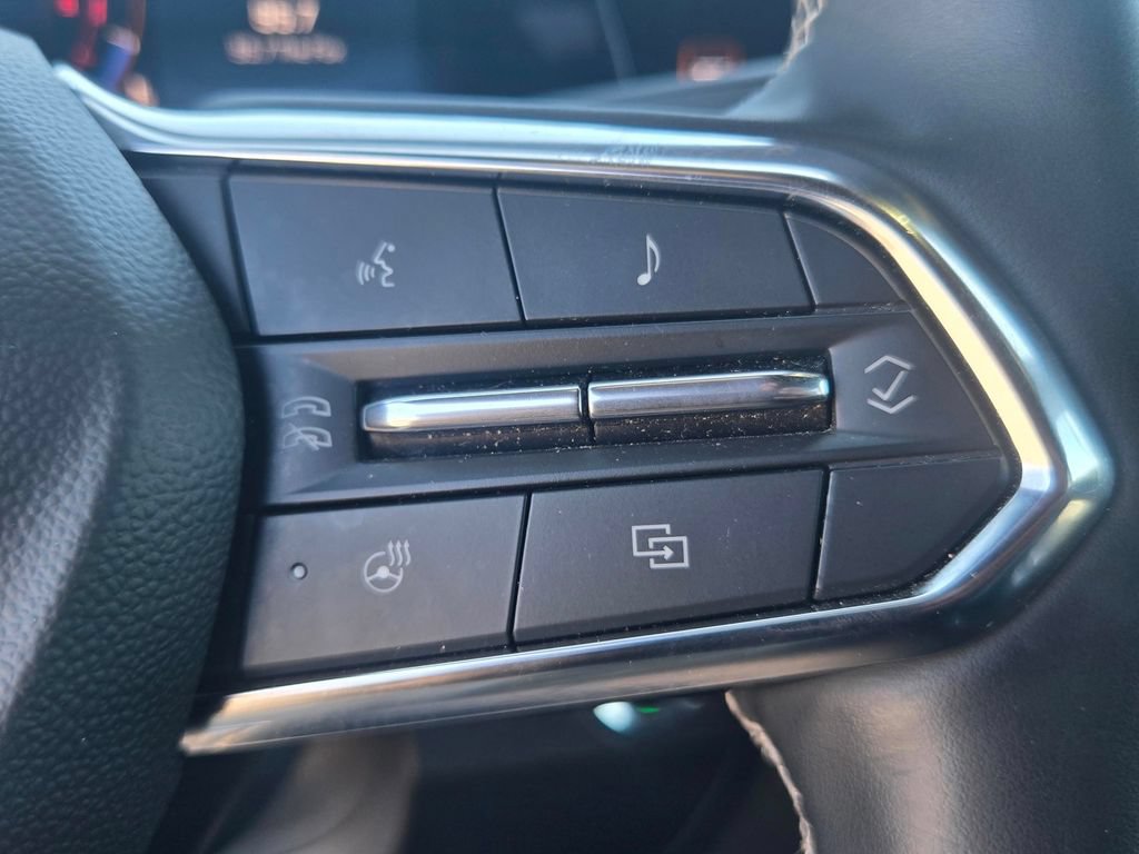 Used 2026 Chevrolet Traverse LT FWD image 19