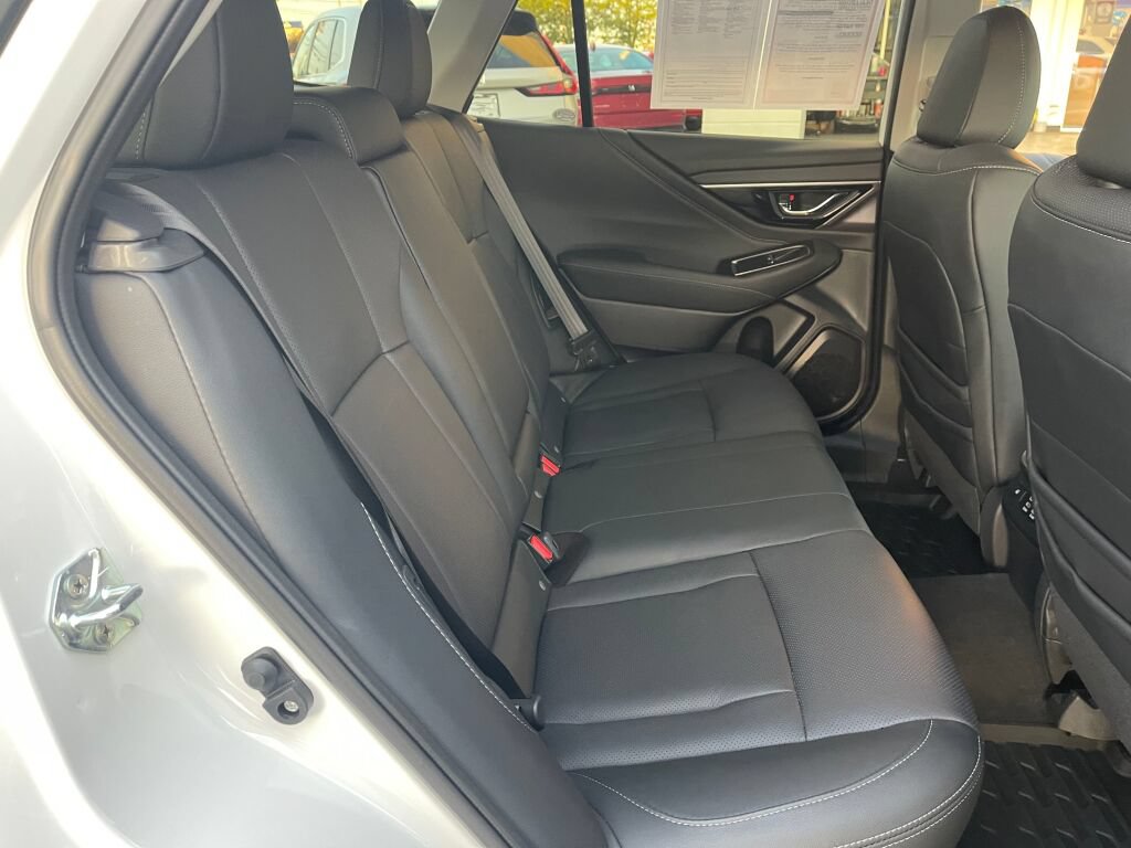 Used 2024 Subaru Outback Limited AWD/4WD image 27