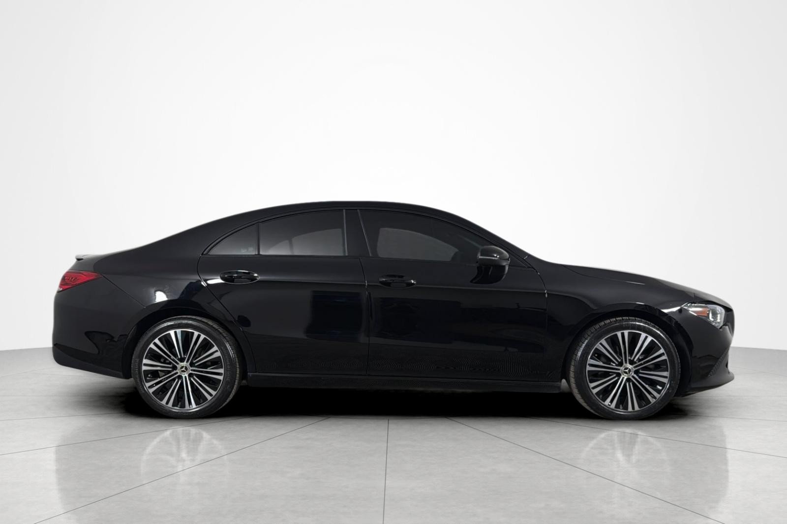 Used 2023 Mercedes-Benz CLA 250 image 6