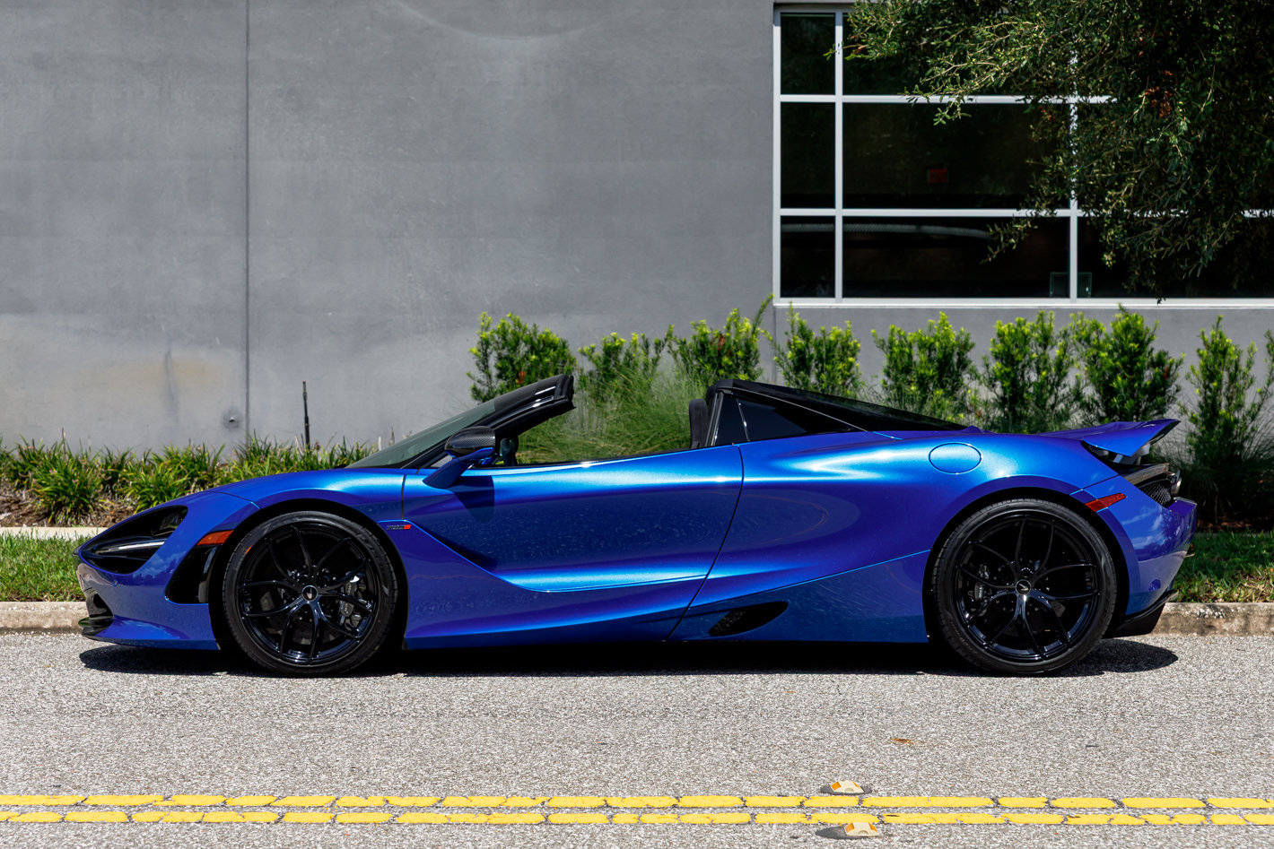 Used 2022 McLaren 720S Luxury RWD image 29