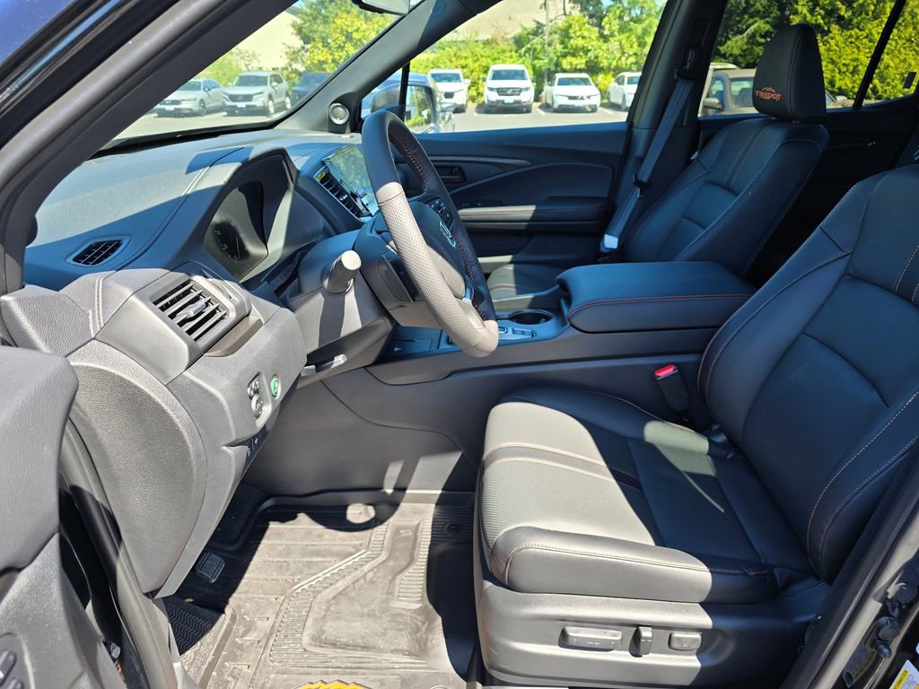 New 2025 Honda Ridgeline TrailSport image 11