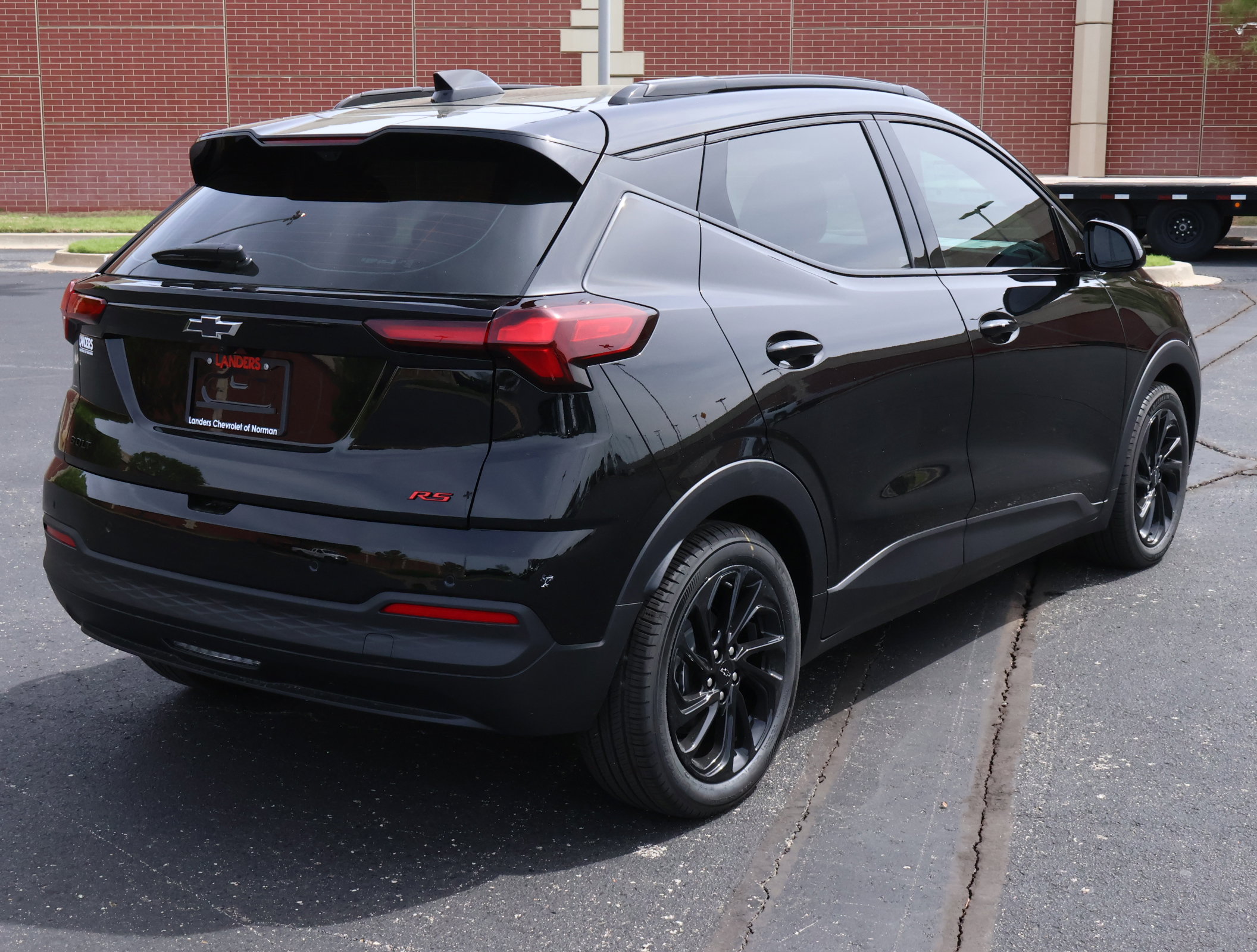 New 2027 Chevrolet Bolt RS w/ Technology Package FWD image 28