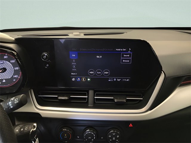 Used 2024 Chevrolet Trax RS w/ Driver Confidence Package image 18