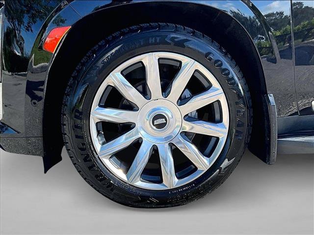 Used 2022 Cadillac Escalade ESV Premium Luxury Platinum w/ Heavy-Duty Trailer Package AWD/4WD image 10