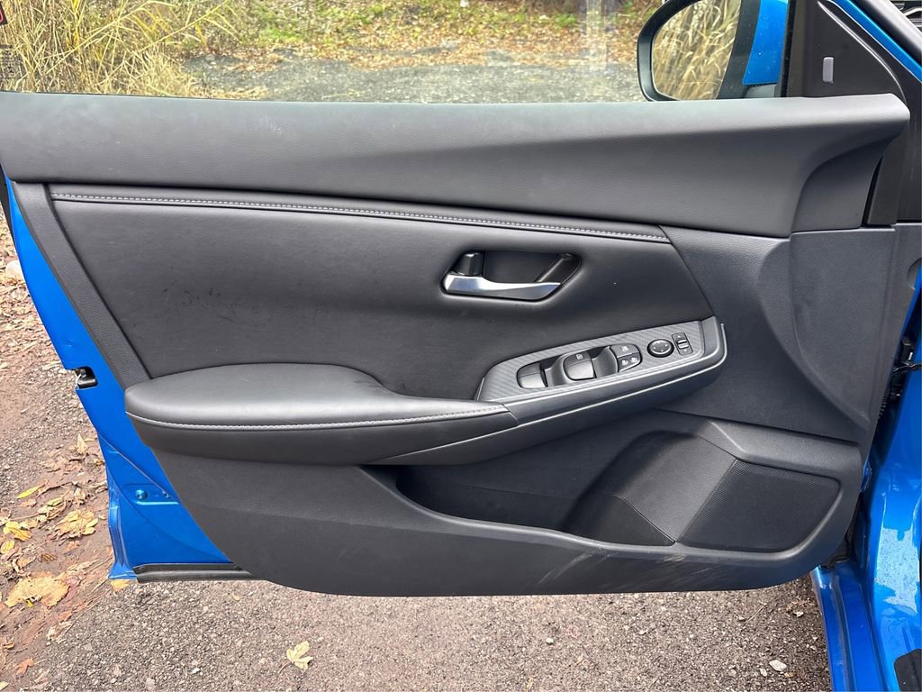 Used 2022 Nissan Sentra SV w/ Trunk Package image 30