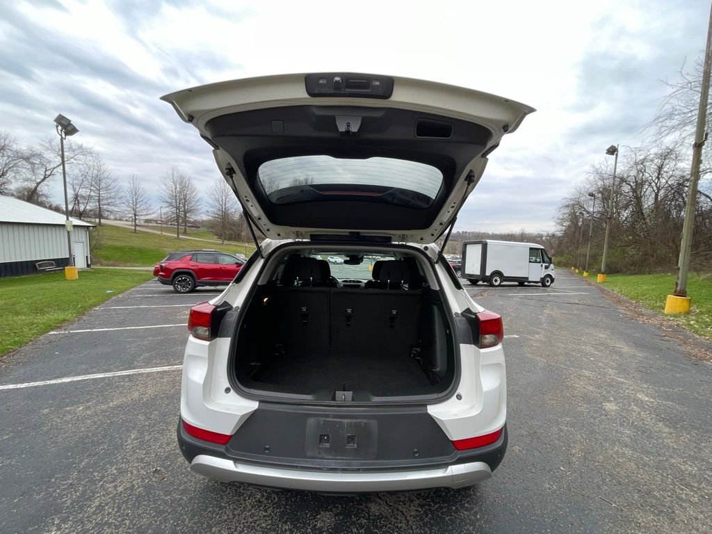 Certified 2022 Chevrolet TrailBlazer LT w/ Convenience Package image 14