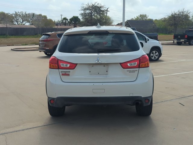 Used 2017 Mitsubishi Outlander Sport ES image 6