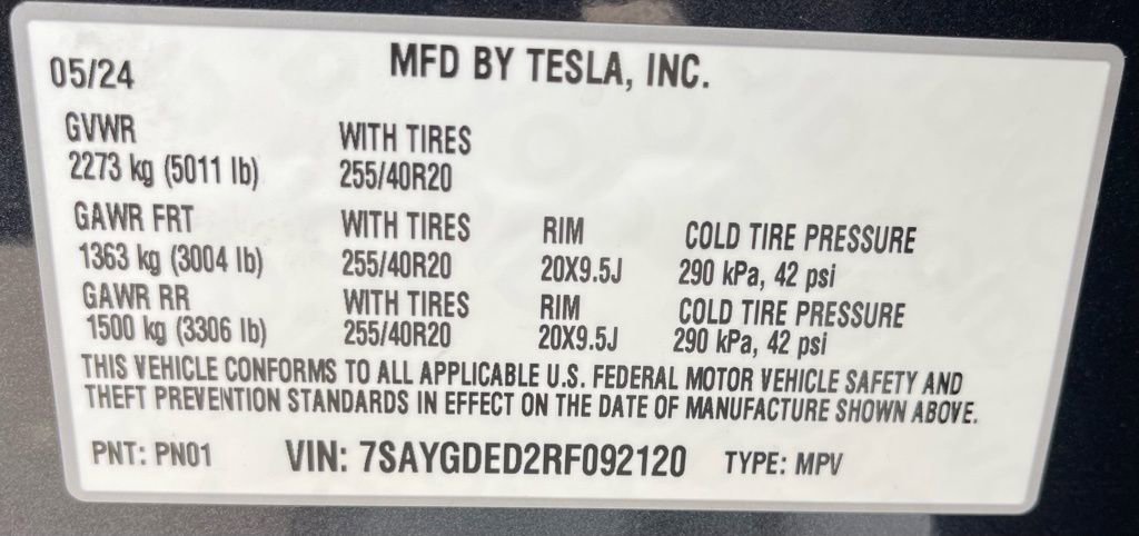 Used 2024 Tesla Model Y Long Range image 40