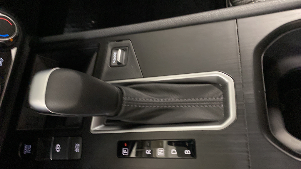 Used 2025 Nissan Kicks SV FWD image 18